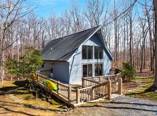 10 Oak Ter, Palmyra, VA 22963