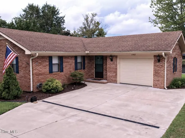 1140 Charlotte Avenue, Calabash, NC 28467