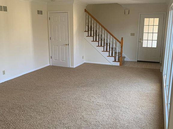 4th image of 427 E Woodlawn Pl