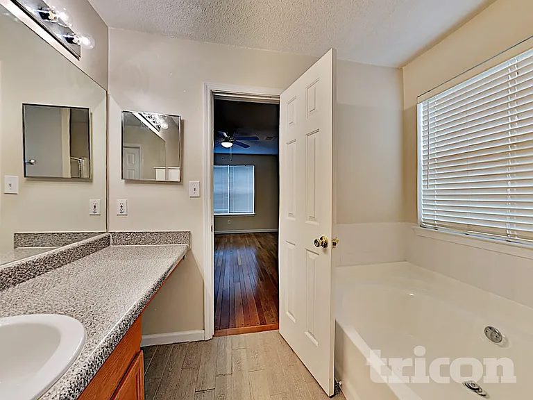 4453 Pipemaker Blf — Photo 23