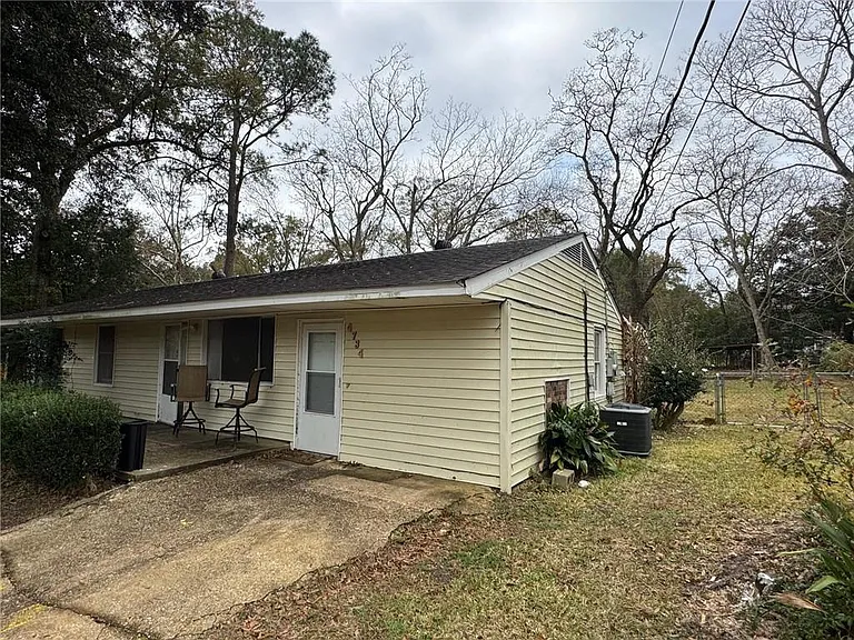 4734 Clarendon Dr — Photo 31