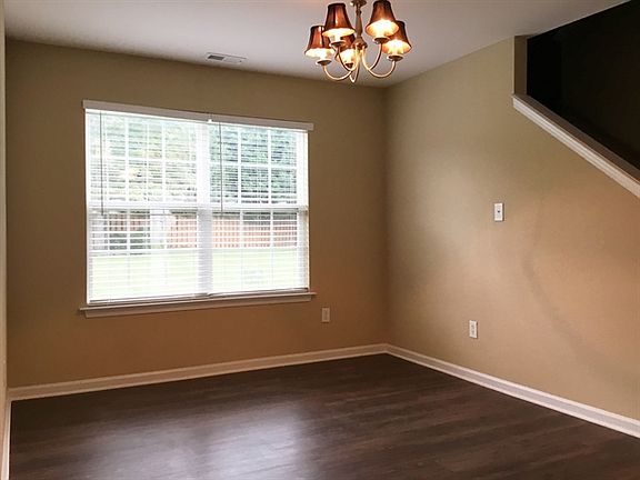 4th image of 15236 Edgewater Forest Ln