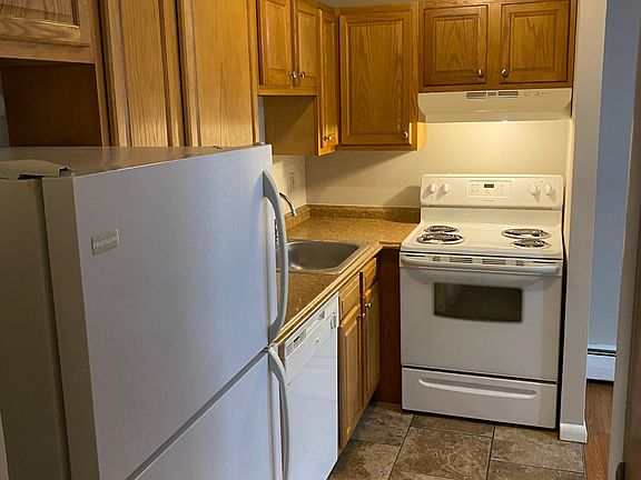 4th image of 4902 Chalet Dr Unit 706