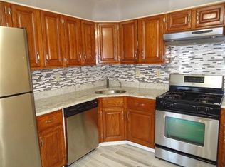 319 Wimbeldon Ct, North Brunswick, NJ 08902