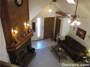 1804 SE 16th St, Moore, OK 73160