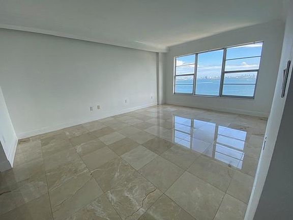 3rd image of 11111 Biscayne Blvd #20C