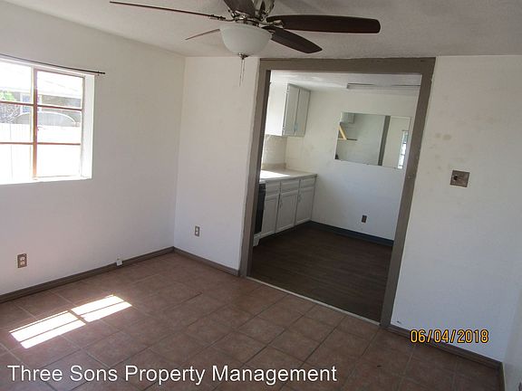 3rd image of 1348 San Lorenzo Ave NW