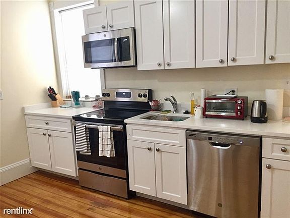 2nd image of 3 Englewood Ave #512