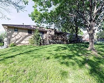 2nd image of 7715 NW 79th Pl