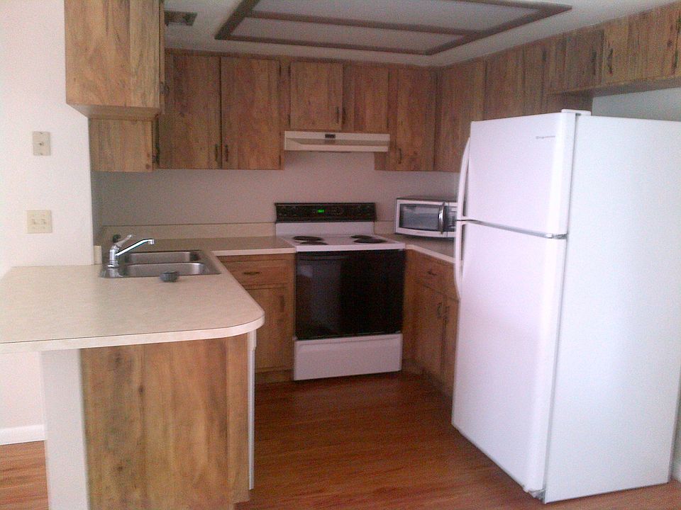 2nd image of 16100 Dublin Cir APT 1