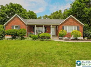 5755 Green Pond Rd, Easton, PA 18045