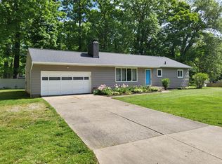 689 Deborah Dr, Akron, OH 44319