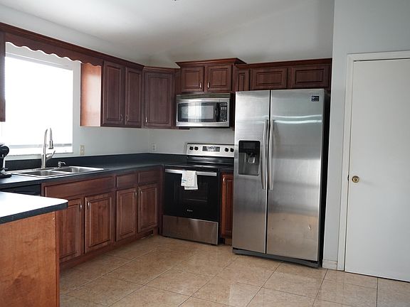 5th image of 2324 S 9th Street