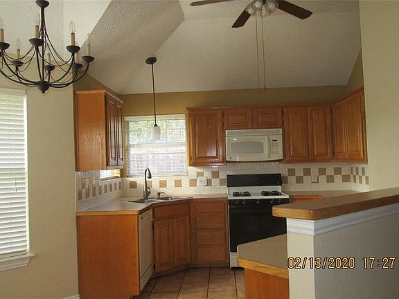5th image of 3501 Sagewood St