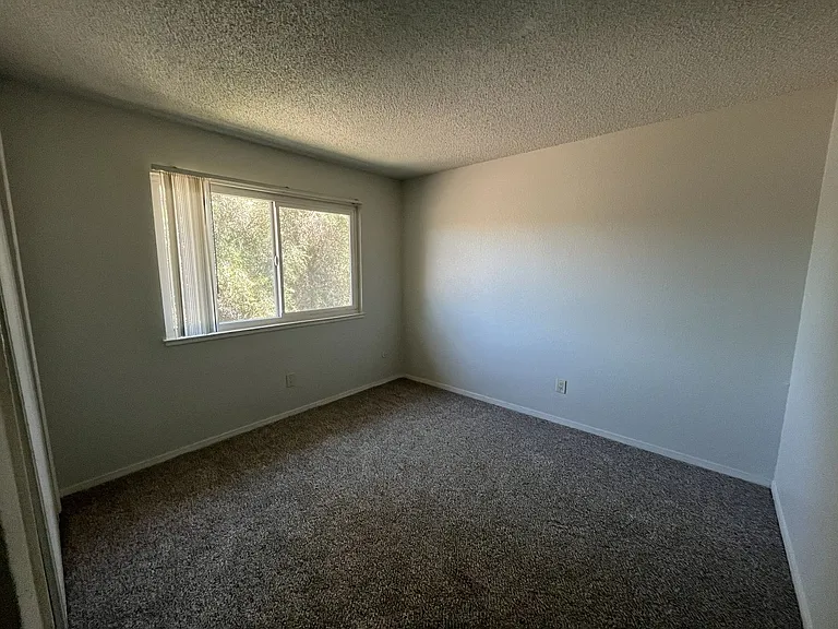 901 Carro Dr #3 — Photo 26