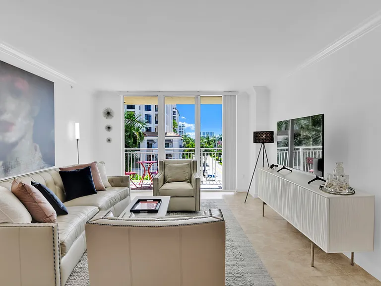 99 SE Mizner Blvd #401 — Photo 4