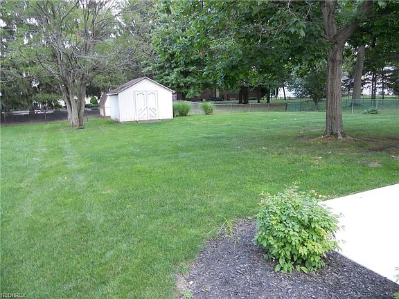 2nd image of 677 Jefferson Dr