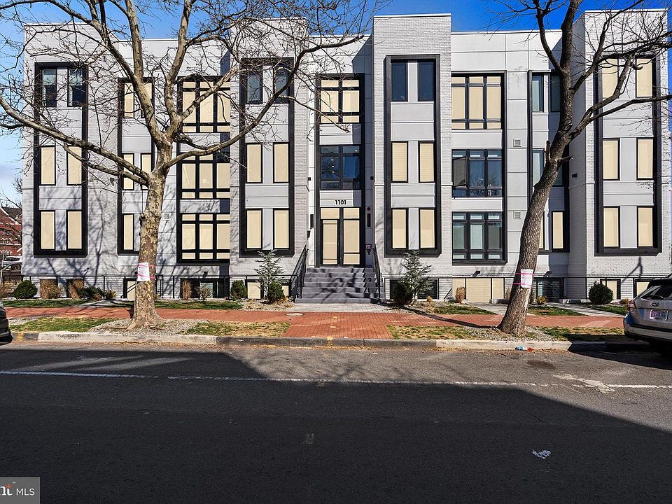 1st image of 1101 Q St NW Unit 302