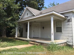 1102 Nooney St, Poplar Bluff, MO 63901