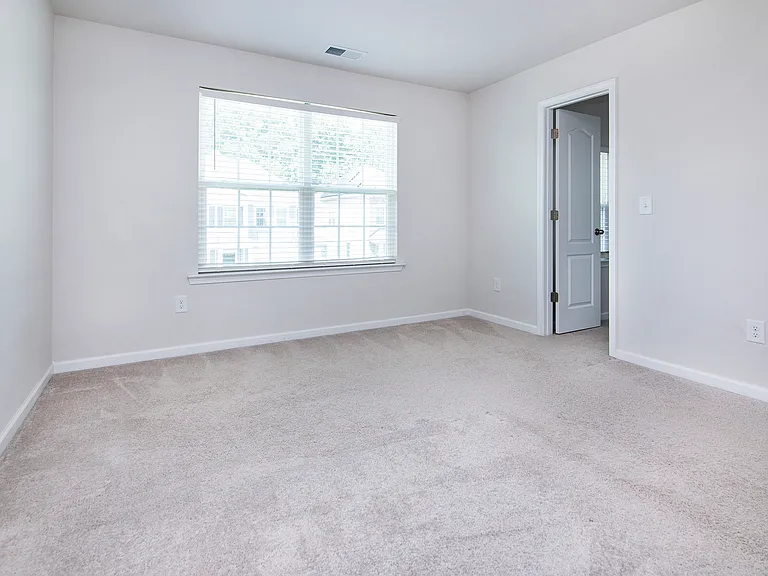 913 Ashton Oak Ct — Photo 30