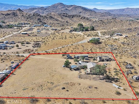 3rd image of 24716 McRoberts Rd
