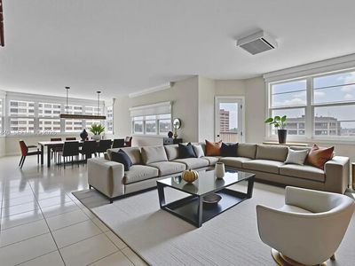 1950 S Ocean Dr APT 17E, Hallandale Beach, FL, 33009