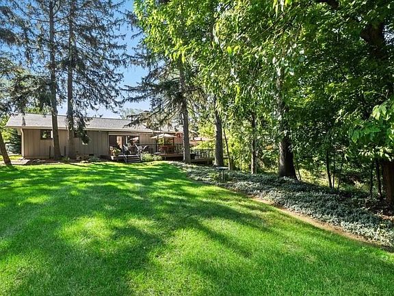 5th image of 2812 Evergreen Dr