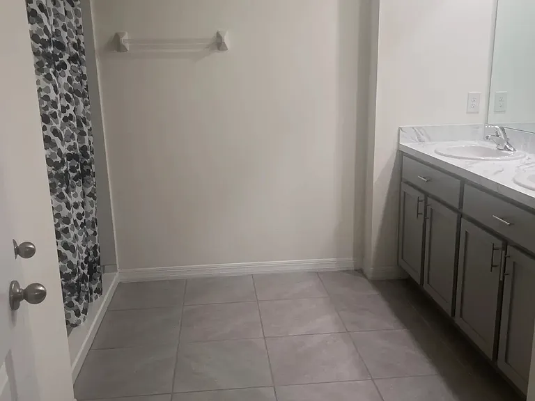 8681 SW 46th Ave — Photo 12