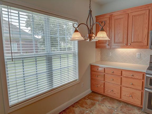 5th image of 581 Sletten Dr