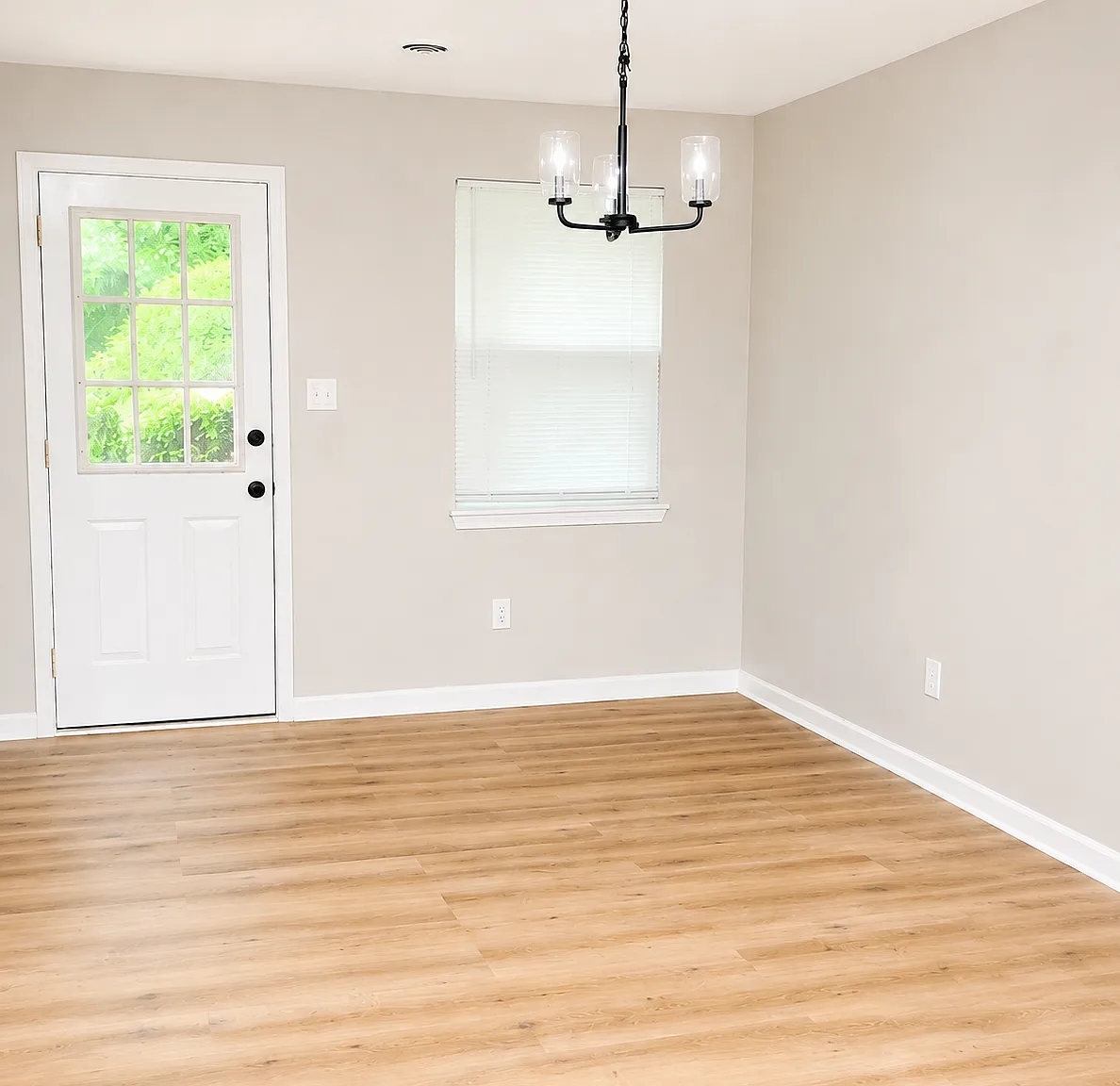 4 bed, 2.5 bath, $2,695 — Photo 3