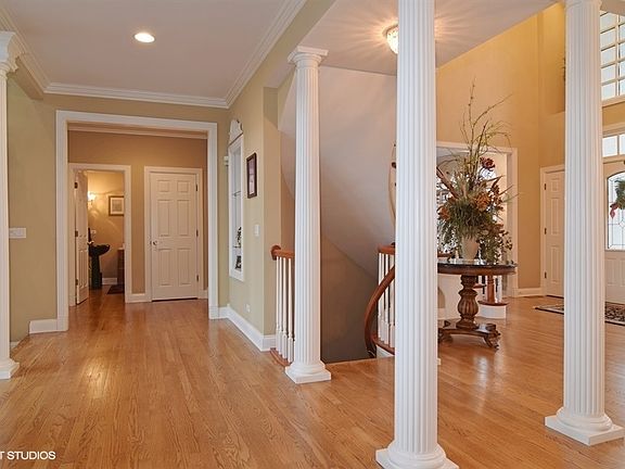 4th image of 4106 Royal Fox Dr