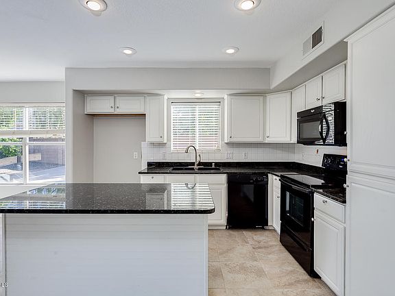 2nd image of 10347 N 58th Ln