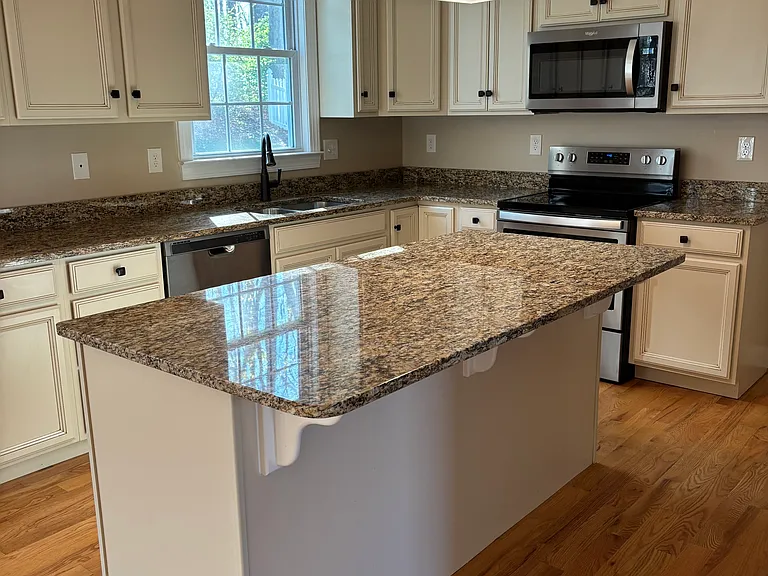 630 Webber Springs Dr — Photo 3