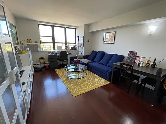 Rented by Sapo Group | media 9