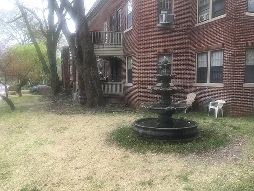 1855 Peabody Ave Photo 1