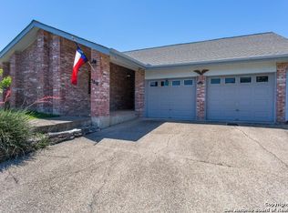 5818 Winding Ridge Dr, Windcrest, TX 78239