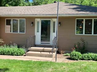 1030 Indiana St, Baldwin City, KS 66006