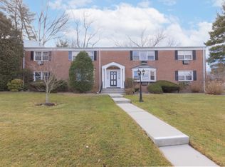 21 Milford Ln APT 7306, Suffern, NY 10901