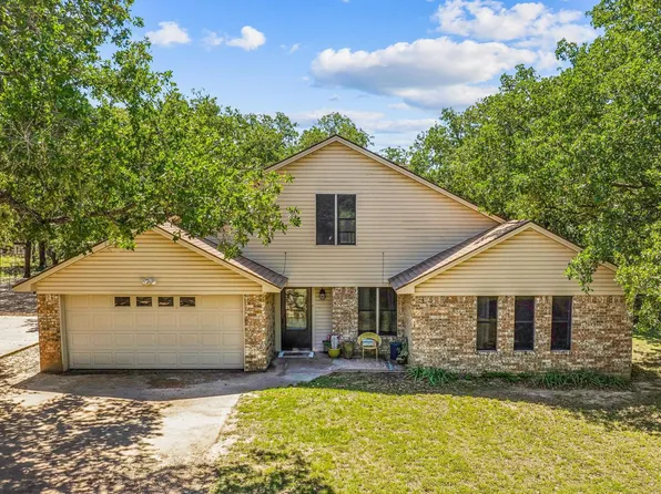 1923 County Road 388, Stephenville, TX 76401