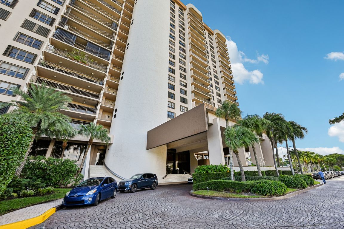 NE 114th St-S2410-001.jpg