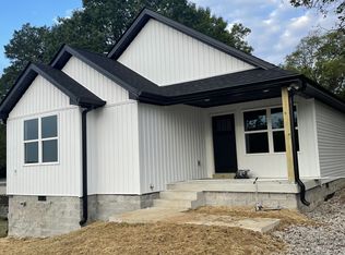 107 Fairview Ave, Cornersville, TN 37047
