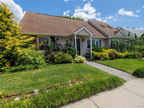 134 Cleveland Avenue, Long Beach, NY 11561