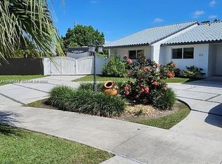 61 NW 132nd Pl, Miami, FL 33182