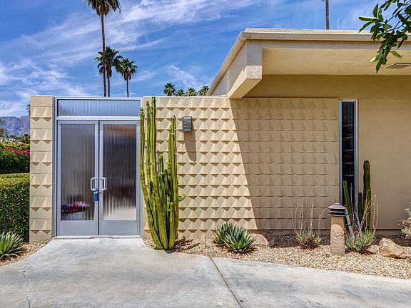 2nd image of 12 Desert Lakes Dr