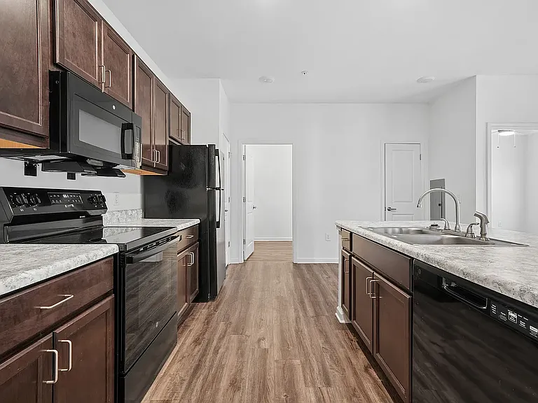 Central Terrace Apartments — Photo 6