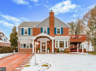 2 Crescent Hill Dr, Havertown, PA 19083