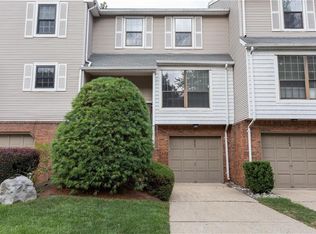 3502 Springbrook Dr, Edison, NJ 08820