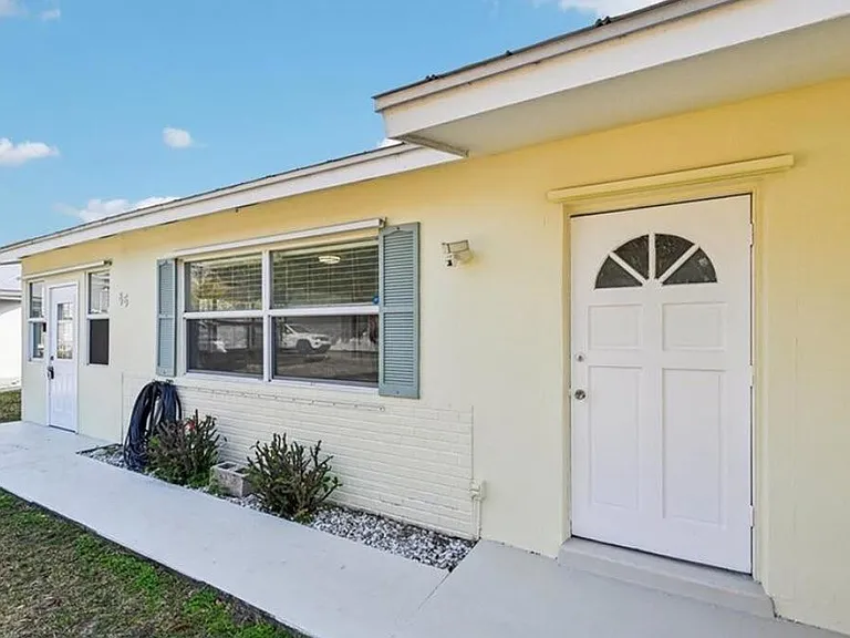 86 N El Mar Dr — Photo 1