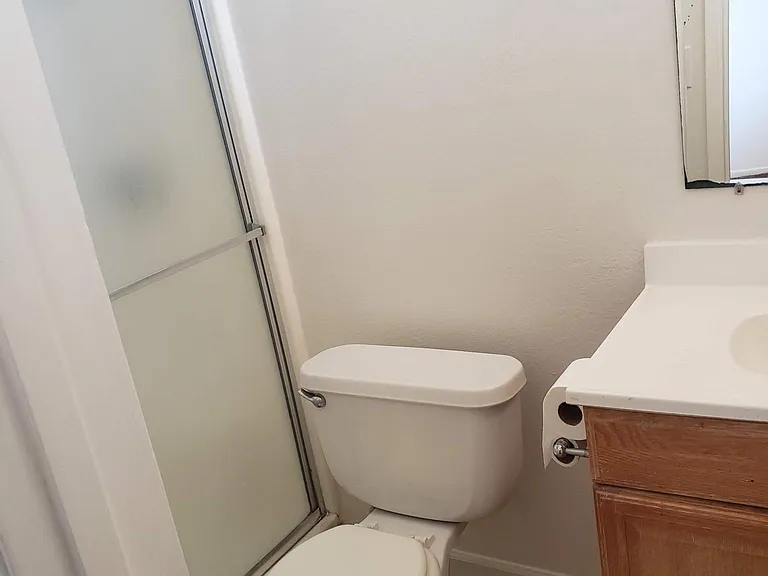 3245 Sanbury Cir — Photo 20