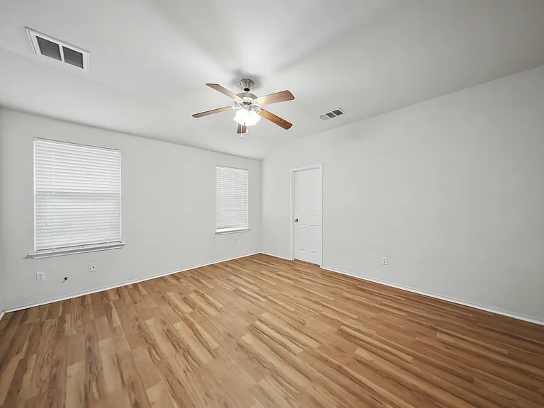 1211 Fawn Lily Dr — Photo 16